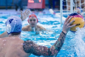 Астраханские ватерполисты с двумя победами в бассейне