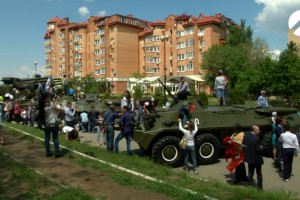 Астраханцев приглашают на выставку военной техники