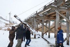По поручению Сергея Морозова мост в селе Вязовка отремонтируют к концу апреля