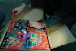 На трассе Волгоград-Астрахань задержали машину с 12 тоннами опасных игрушек
