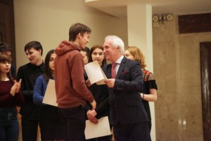 Астраханский балалаечник занял второе место на международном конкурсе в Казани