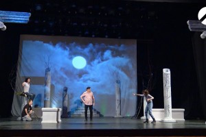 В Астраханском драматическом театре завершают работу над премьерным спектаклем по Шекспиру