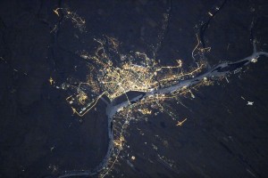 Роскосмос показал ночную Астрахань с высоты