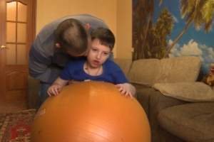 Десятилетнему астраханцу Диме Вишенцеву срочно требуется помощь