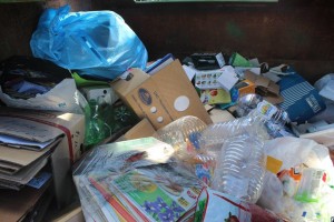 Астраханцы могут сдать макулатуру, банки, бутылки и пакеты на переработку