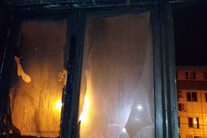 В Астрахани из горящего дома спасли 5 человек