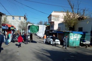 В Астрахани в очередной раз с Больших Исад убрали незаконные торговые объекты