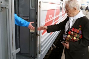 Астраханские участники и инвалиды Великой Отечественной войны могут в мае бесплатно ездить в поездах