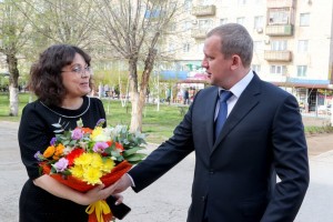 Сергей Морозов поздравил Наталью Бутузову с вступлением в должность главы Икрянинского района