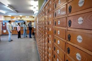 Астраханцам сообщили о графике работы почты в майские праздники
