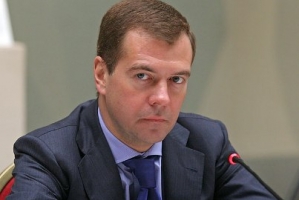 Медведев потребовал «бегом» распределить субсидии растениеводам