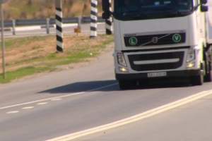 Движение большегрузов по дорогам Астраханской области временно ограничили