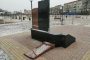 В Астрахани подросток разбил ногами памятник с именами участников ВОВ