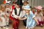 Астраханским школам и детским садам запретили проводить массовые «ёлки»