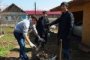 В Астраханской области волонтеры помогают пожилым людям