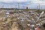 В Астрахани грузовики нелегально сбрасывали строительный мусор на&#160;землю