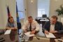 Астраханцы пожаловались главе областного правительства на мусорные свалки и&#160;разбитые дороги