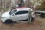 В Астрахани автомобиль чуть не ушел под землю из-за разлива канализации
