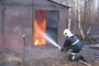 В Астраханской области при пожаре в гараже спасены три человека