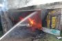 В Астраханской области сгорели гараж с автомобилем внутри и сараи