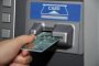 Астраханский таксист похитил у пьяного клиента деньги с банковской карты